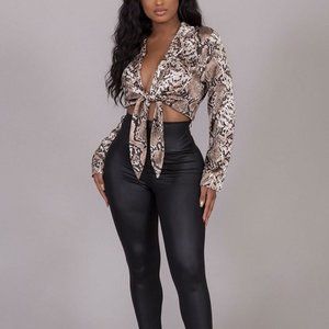 FRONT TIDE SNAKE PRINTED CROP TOP, WOMEN